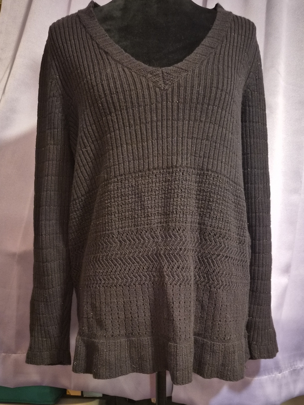 Calvin Klein Jeans Black W/ Gold Metallic Shimmer V-Neck Ribbed Knit Sweater